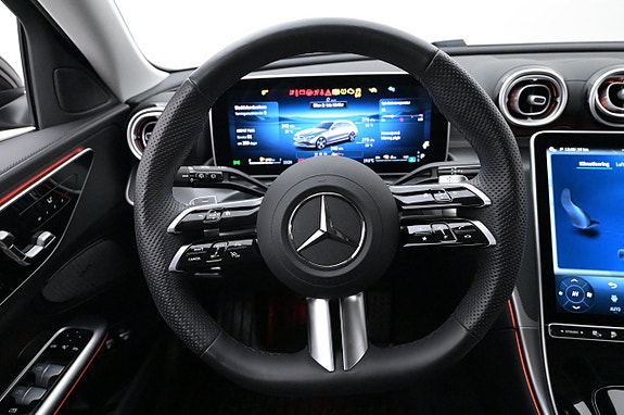 Mercedes-Benz C300 7 of 27