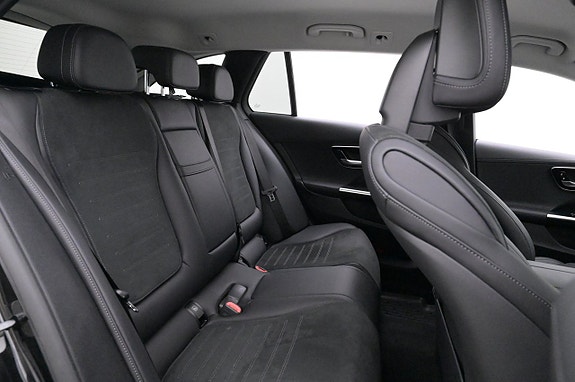 Mercedes-Benz C300 21 of 27