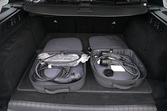 Mercedes-Benz C300 24 of 27