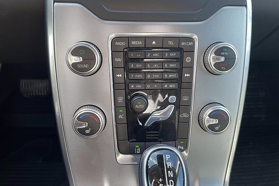 Volvo V70 24 of 26