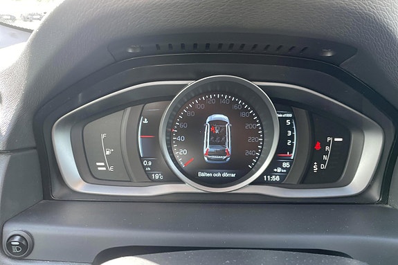 Volvo V70 22 of 26