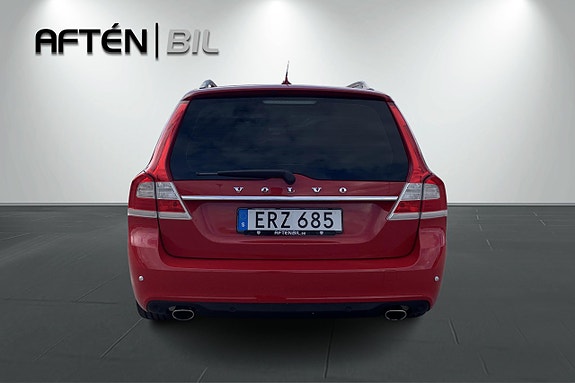 Volvo V70 7 of 26