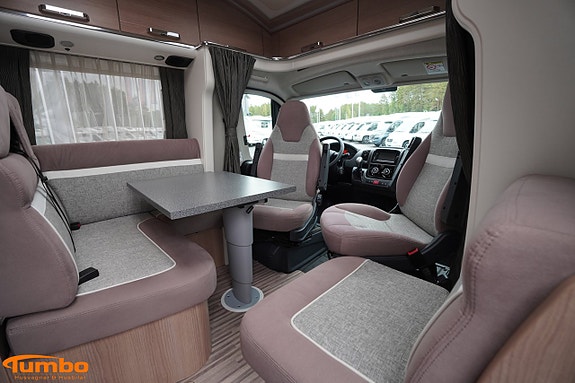 Malibu T 440 LE 2 of 19