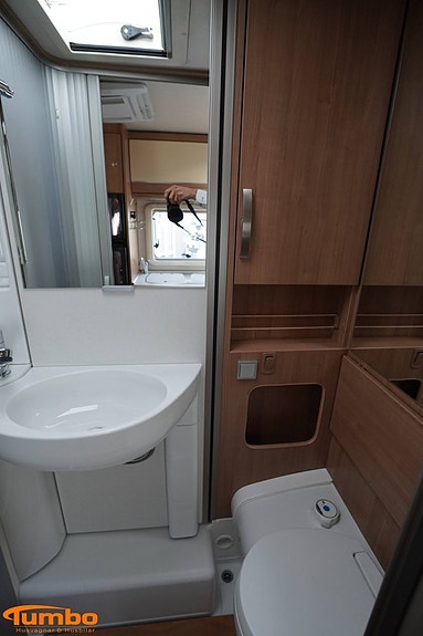 Hymer Exisis-I, EX 674, 2xAC 15 of 20