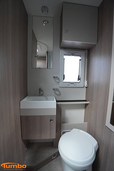 Chausson 630 FLASH Dieselvärmare 170hk Solcell 10 of 20