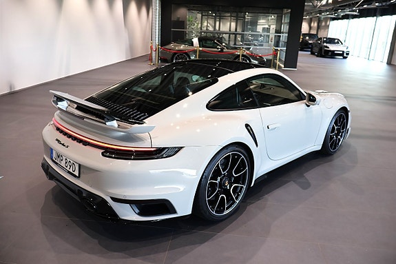 Porsche 911 Turbo S 11 of 20