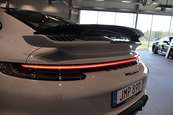 Porsche 911 Turbo S 9 of 20