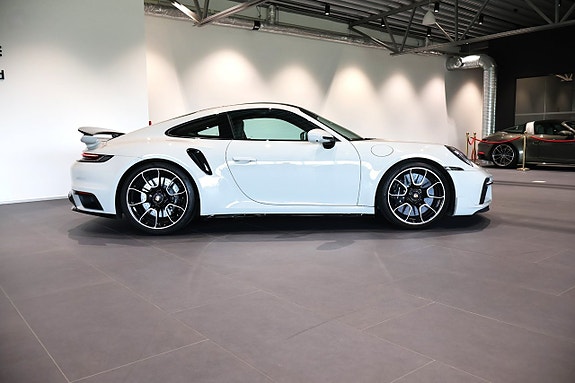 Porsche 911 Turbo S 5 of 20