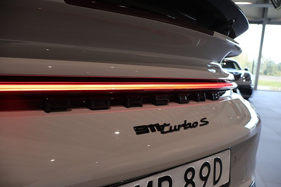 Porsche 911 Turbo S 8 of 20