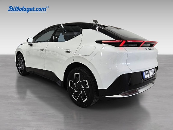 Lynk & Co 02 3 of 17