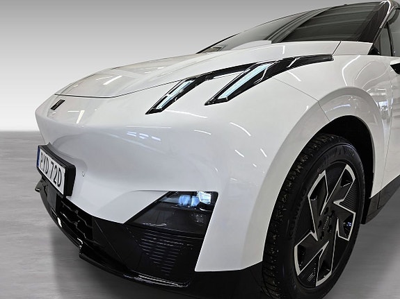 Lynk & Co 02 16 of 17