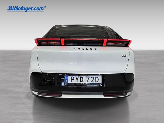 Lynk & Co 02 4 of 17