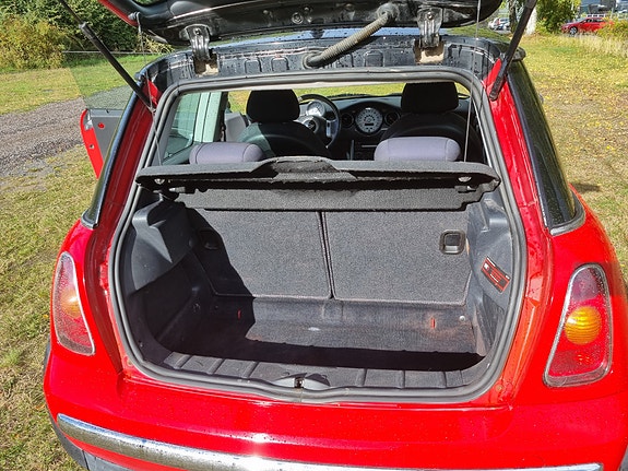 MINI Cooper 10 of 12