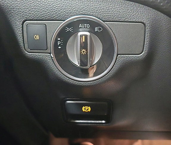 Mercedes-Benz A200 27 of 30