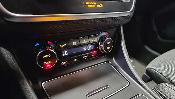 Mercedes-Benz A200 17 of 30