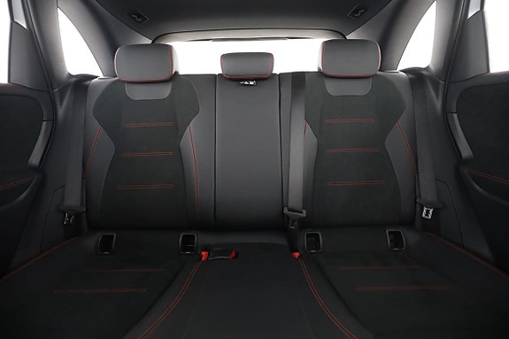 Mercedes-Benz B250 e 16 of 30