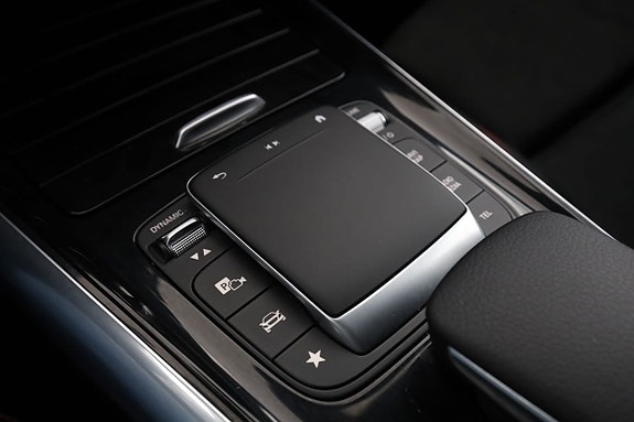 Mercedes-Benz B250 e 26 of 30