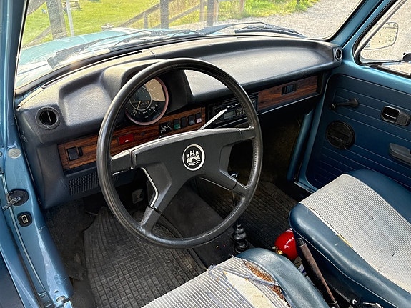 Volkswagen 1303 11 of 22