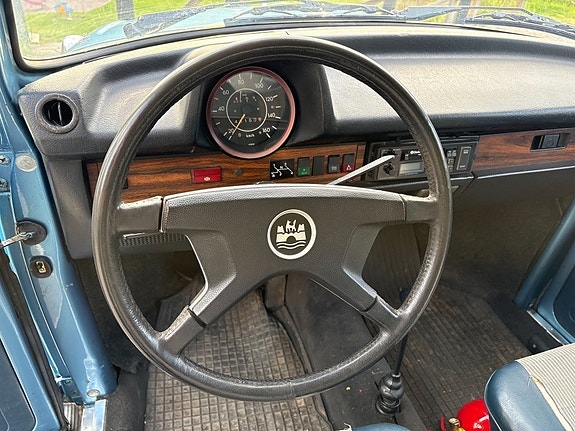 Volkswagen 1303 16 of 22