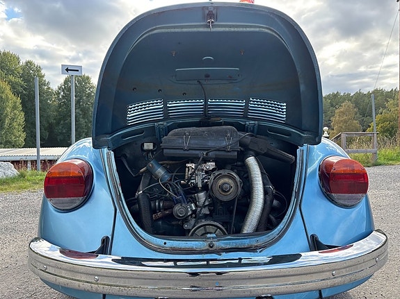Volkswagen 1303 19 of 22