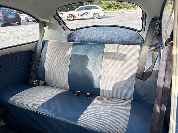Volkswagen 1303 13 of 22