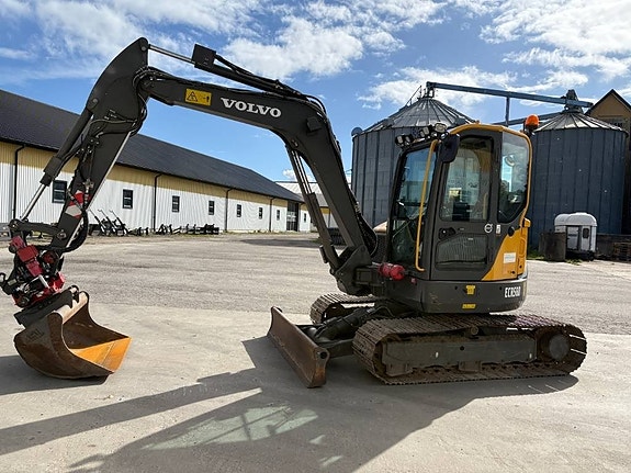 Volvo ECR58D grävmaskin, rototilt, stållarver 3 of 7