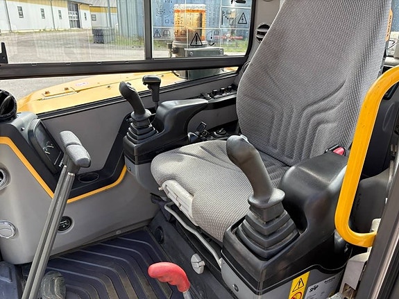 Volvo ECR58D grävmaskin, rototilt, stållarver 7 of 7
