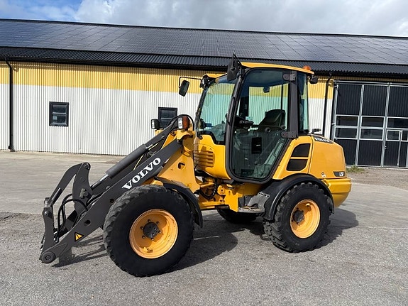 Volvo L25F lastmaskin, endast 2500 tim 2 of 7