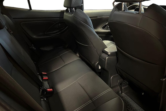 Toyota Yaris Cross 9 of 21