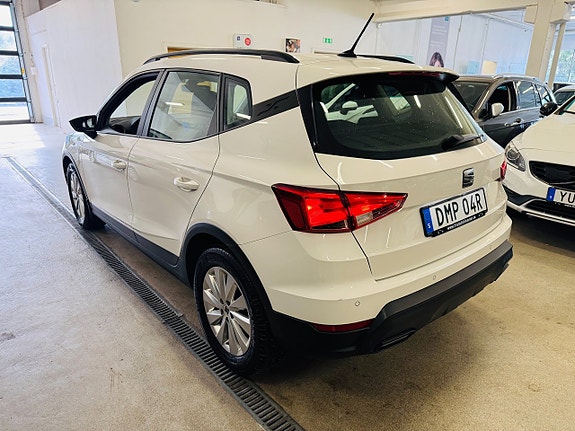 Seat Arona 14 of 23