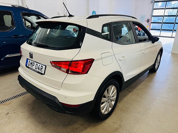 Seat Arona 13 of 23