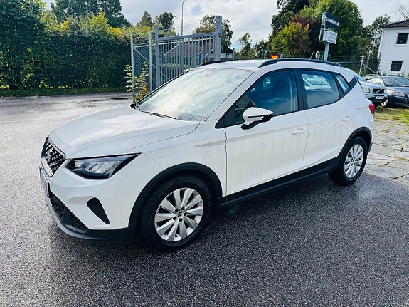 Seat Arona 9 of 23