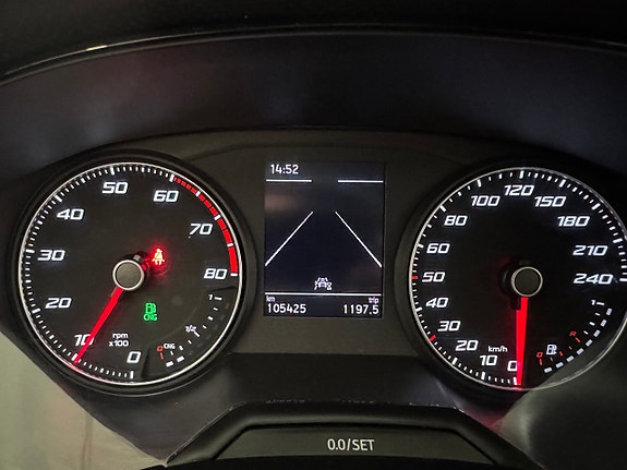 Seat Arona 19 of 23