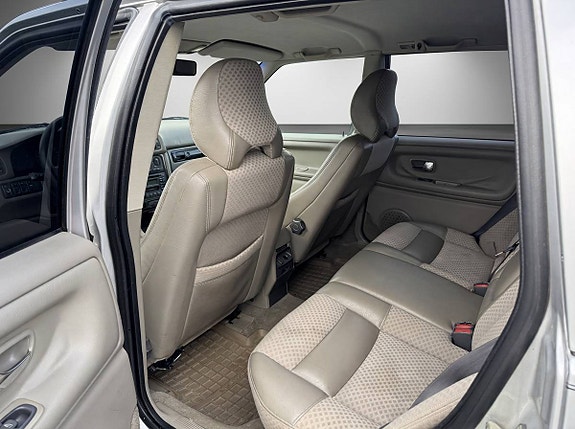 VOLVO V70 2.4 170 ch BVM - ATTELAGE - 276500 km