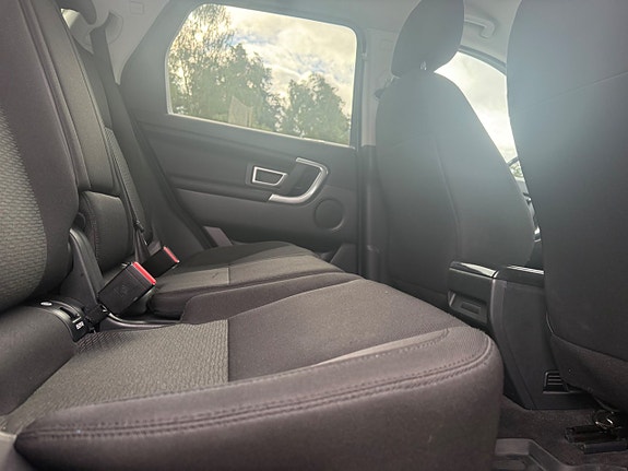 Land Rover Discovery Sport 16 of 19