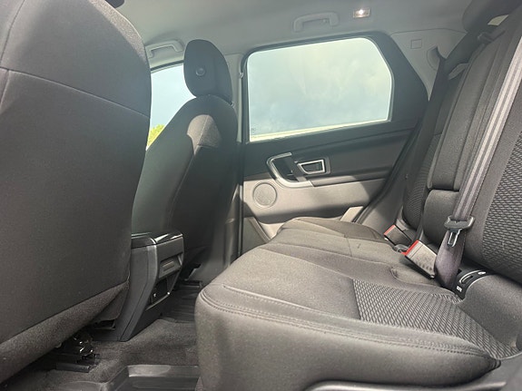 Land Rover Discovery Sport 17 of 19