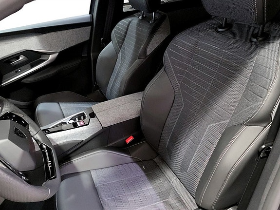Peugeot 5008 6 of 14