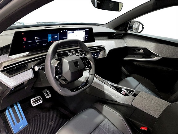 Peugeot 5008 5 of 14