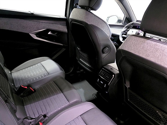 Peugeot 5008 12 of 14
