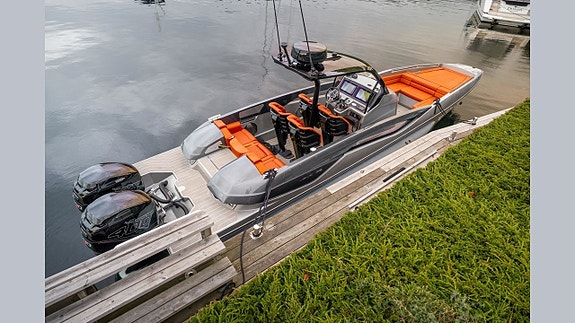 Sunseeker Hawk 38 - 2019 10 of 24