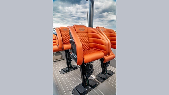 Sunseeker Hawk 38 - 2019 3 of 24