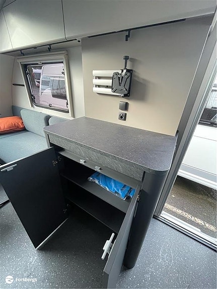 Adria ACTION SPORTS 391 LH / Smidig vagn perfekt för två / 11 of 15