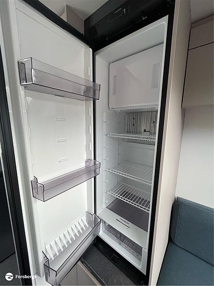 Adria ACTION SPORTS 391 LH / Smidig vagn perfekt för två / 13 of 15