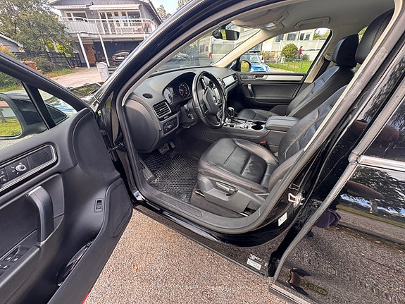 Volkswagen Touareg 13 of 14