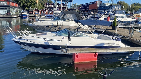 Schaefer Phantom 245 -05 Volvo Penta 5,0 GXI -05 2 of 22