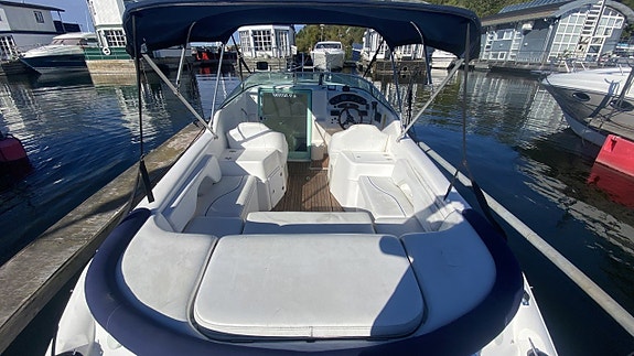 Schaefer Phantom 245 -05 Volvo Penta 5,0 GXI -05 6 of 22