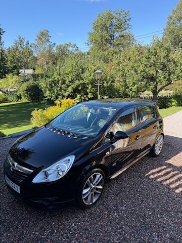 Opel Corsa 2 of 5