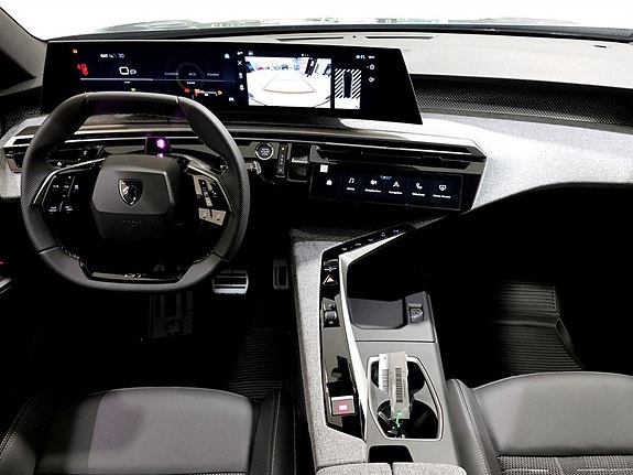 Peugeot 5008 2 of 15