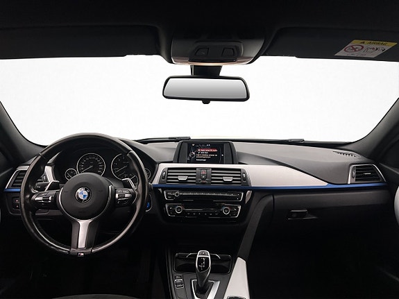 BMW 340i 13 of 28