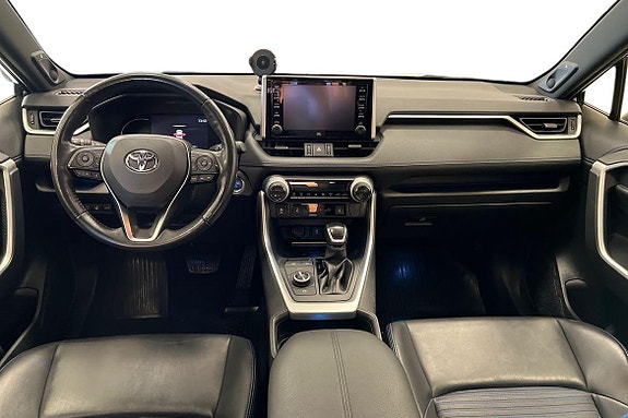 Toyota RAV4 10 of 28